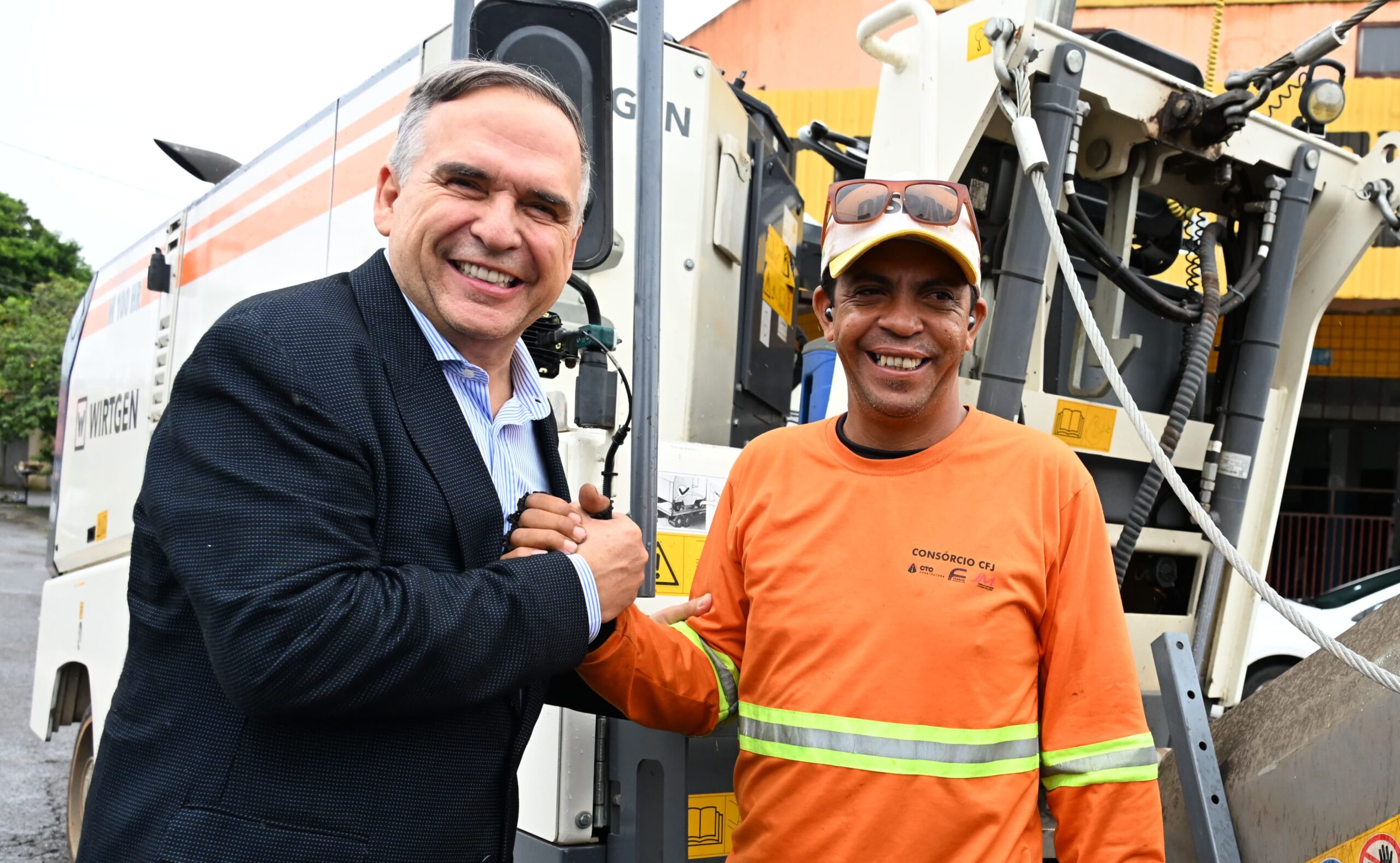 Mabel lança recapeamento de 30 km no Jardim Novo Mundo
