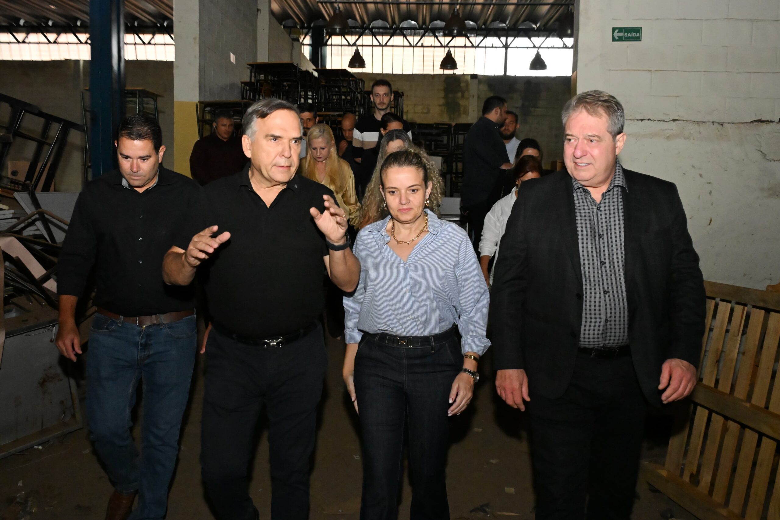 Mabel Avalia Desocupação de Galpões Locados pela Prefeitura em Inspeção no Setor Santa Genoveva