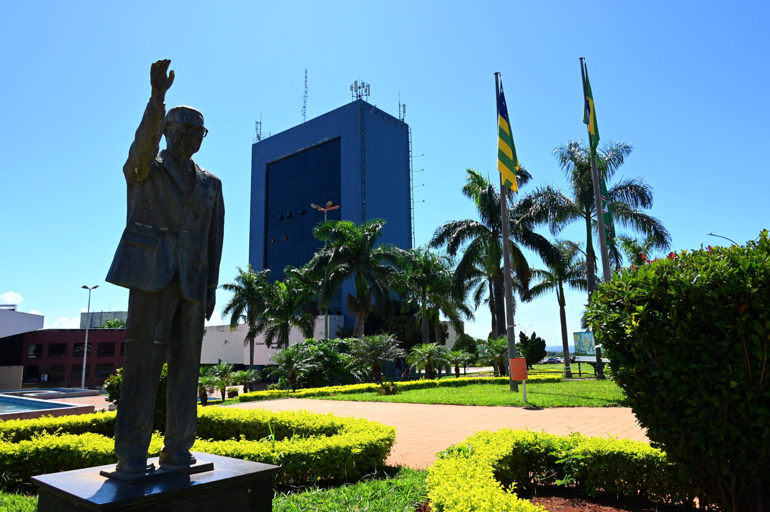 Assembleia Ratifica Calamidade Financeira Declarada pelo Prefeito Sandro Mabel