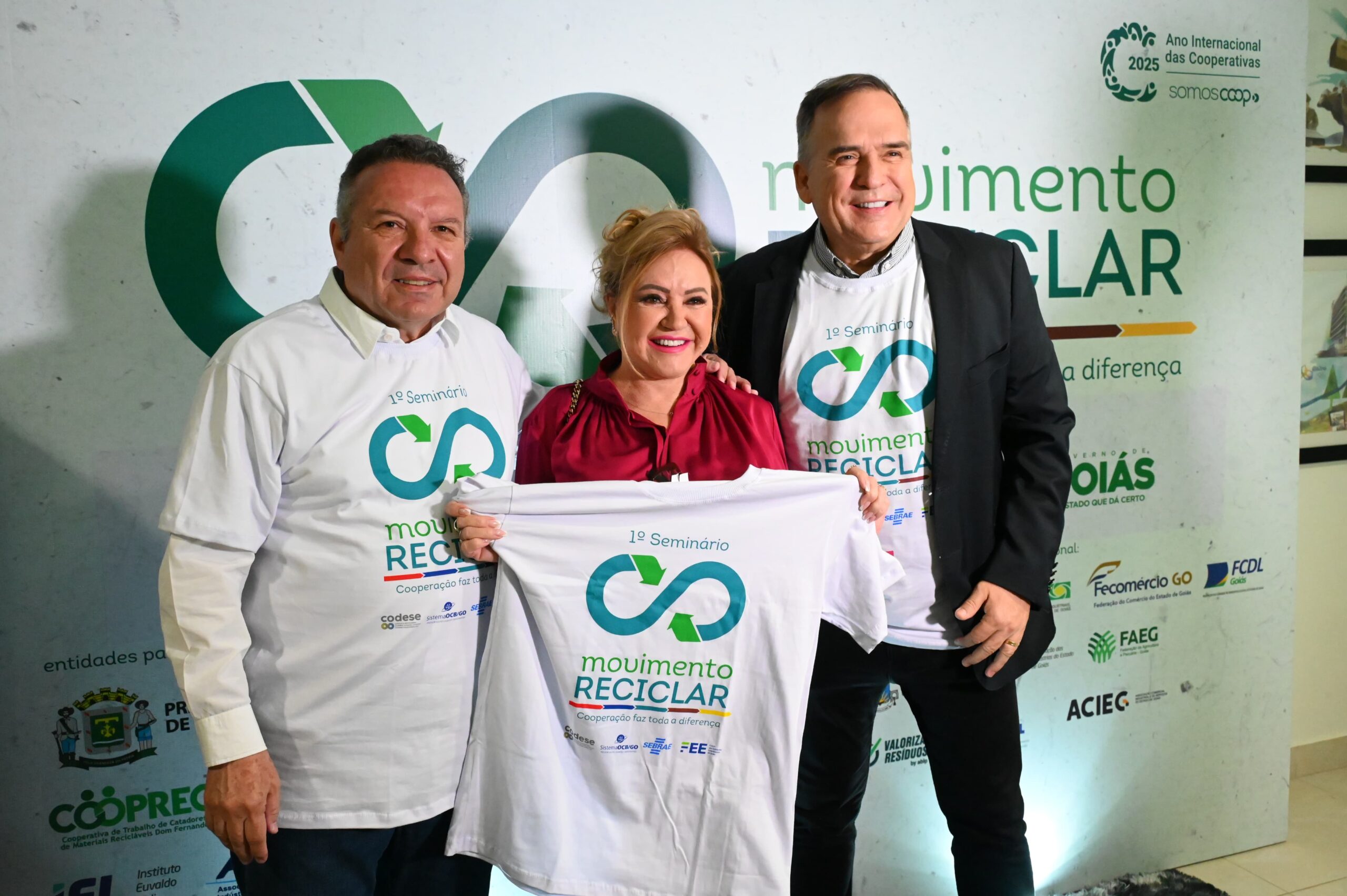 Mabel anuncia nova central de tratamento de resíduos no aterro de Goiânia.