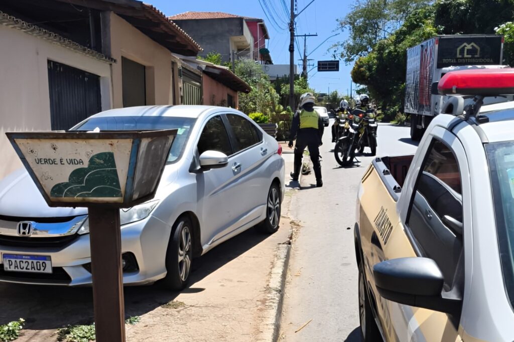 Goiânia inicia Operação Calçada Segura para proteger pedestres e coibir estacionamento irregular