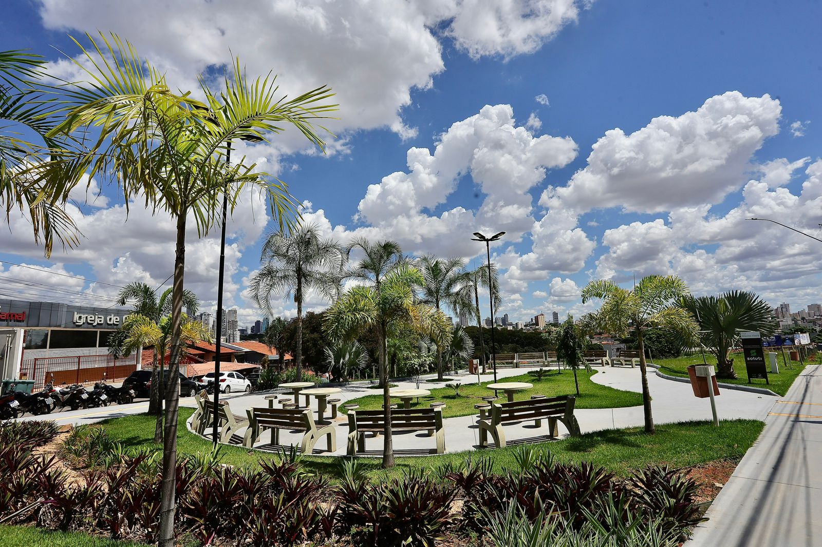 Goiânia regulamenta adesão ao programa “Adote Uma Praça” para revitalização de espaços públicos