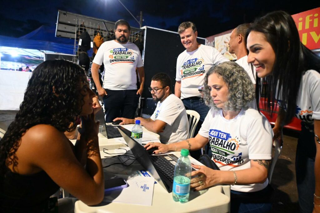 Shows gratuitos em Goiânia atraem 15 mil pessoas no Dia do Trabalhador em celebração cultural e familiar