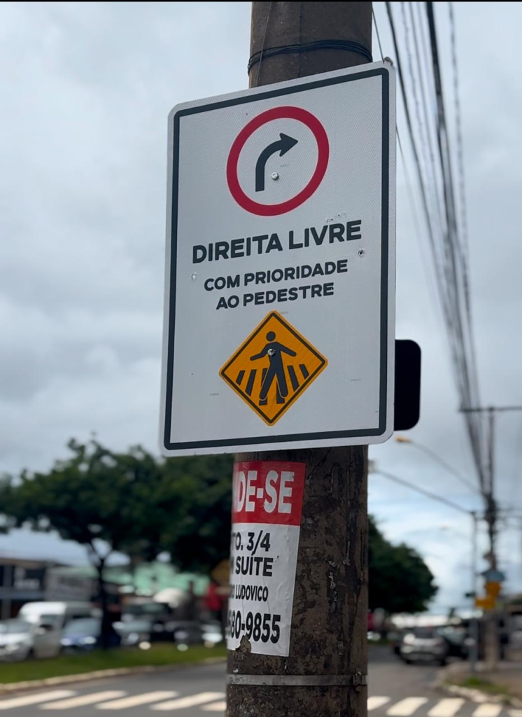 Goiânia promove ação educativa da SET para priorizar pedestres nas conversões à direita em Direita Livre